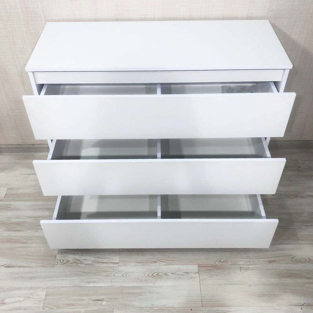 Фото комод DiPortes komod-kapri-k-30-belyj-na-nozhkah колір: , ціна, опис, разміри — інтернет-магазин меблів в Києві