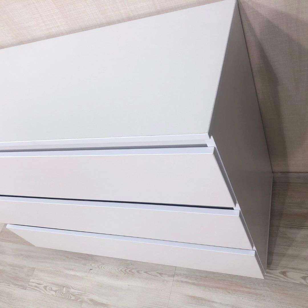 Фото комод DiPortes komod-kapri-k-30-belyj-na-nozhkah колір: , ціна, опис, разміри — інтернет-магазин меблів в Києві