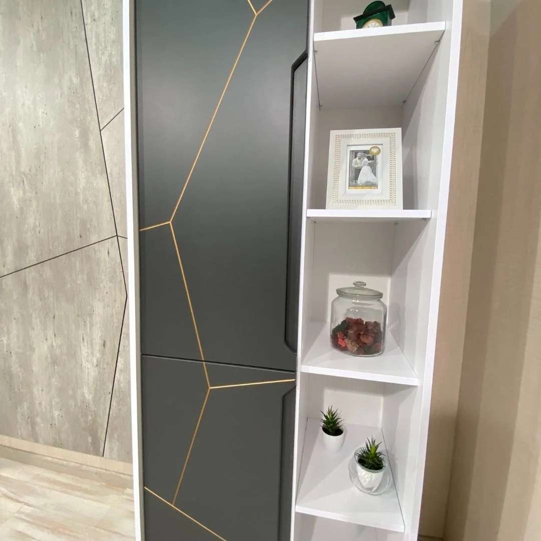 Фото шафа DiPortes penal-santorini-st-7-antracit-s-patinoj-zoloto колір: , ціна, опис, разміри — інтернет-магазин меблів в Києві